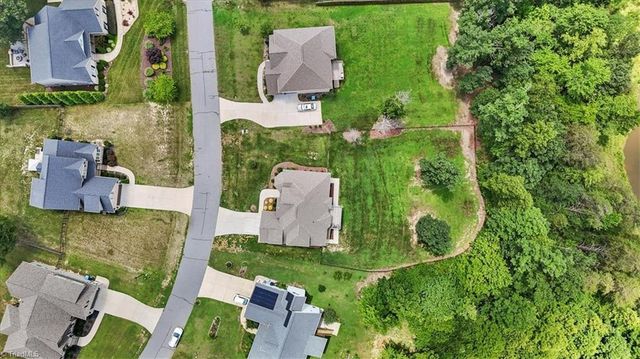 7619 Monty Drive, Kernersville, NC 27284