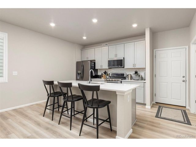 6078 N Lisbon St, Aurora, CO 80019