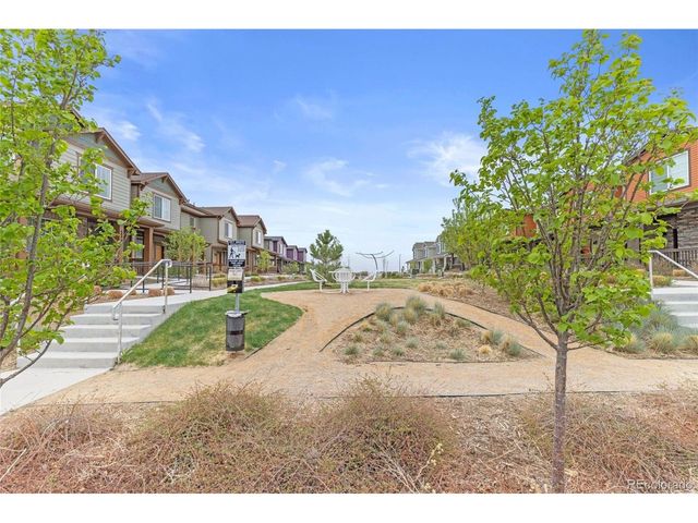 6078 N Lisbon St, Aurora, CO 80019