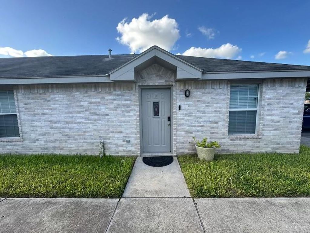 1008 English Avenue, Edinburg, TX 78541