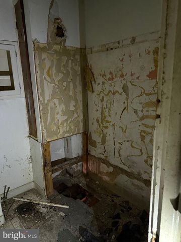 1119 BROWN ST, Chester, PA 19013