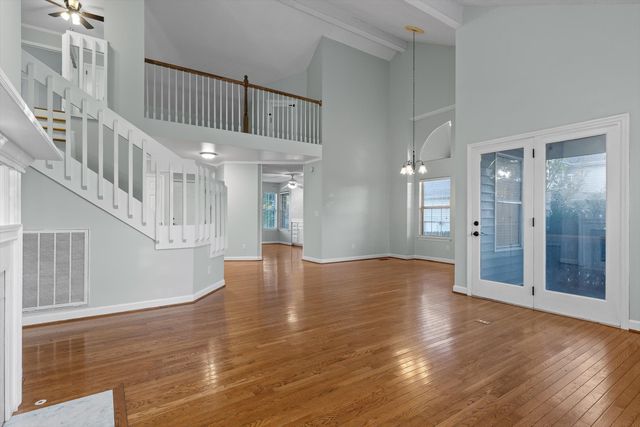 2405 Charleston Square, Chattanooga, TN 37421