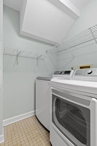 2405 Charleston Square, Chattanooga, TN 37421