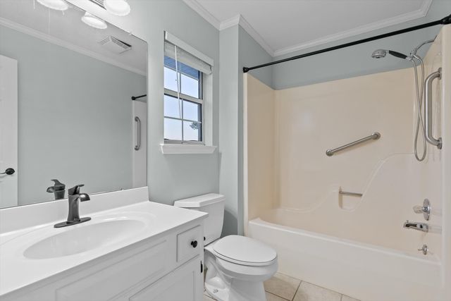 2405 Charleston Square, Chattanooga, TN 37421