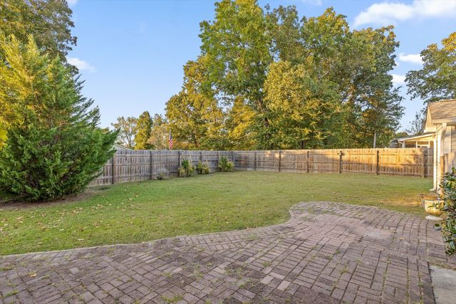 2405 Charleston Square, Chattanooga, TN 37421