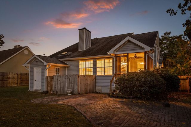 2405 Charleston Square, Chattanooga, TN 37421