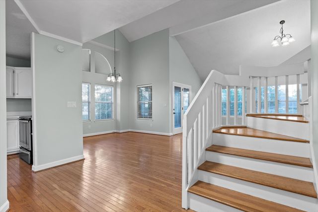2405 Charleston Square, Chattanooga, TN 37421