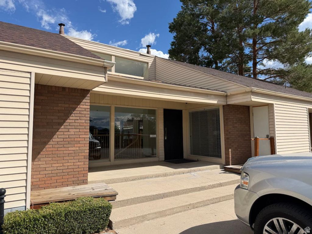 560 S STATE ST, Orem, UT 84058 — photo 2