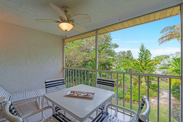 2950 SE Ocean Boulevard 119-6, Stuart, FL 34996