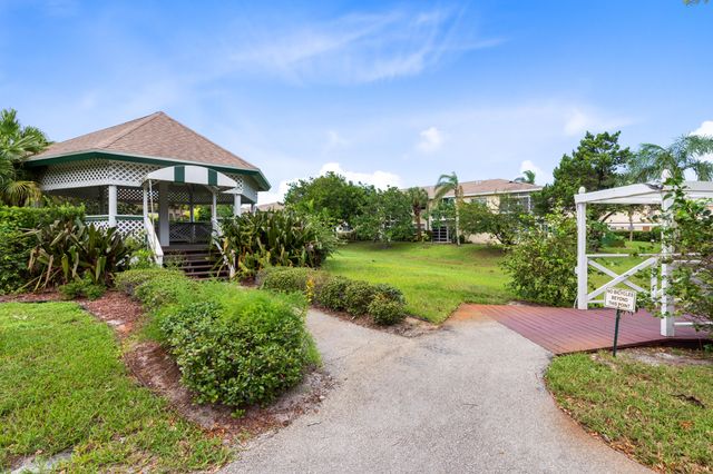 2950 SE Ocean Boulevard 119-6, Stuart, FL 34996