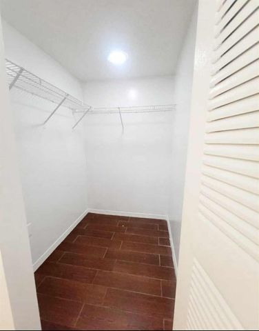 4197 N Haverhill Rd 203, West Palm Beach, FL 33417