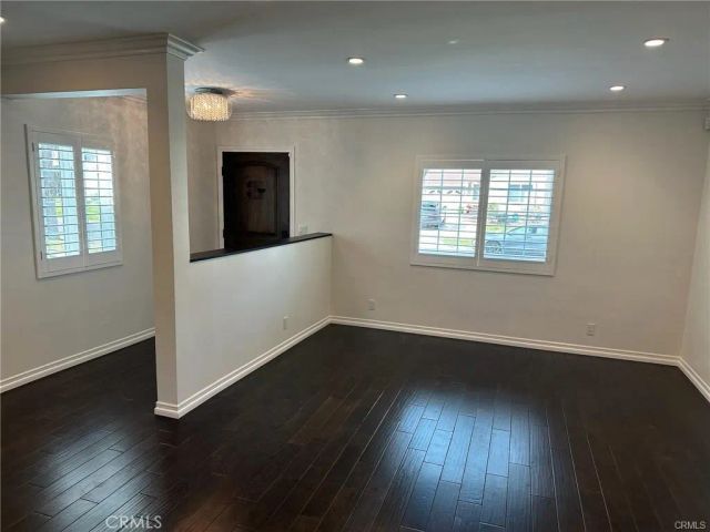 5752 Newcastle Avenue, Encino, CA 91316