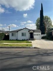 5752 Newcastle Avenue, Encino, CA 91316