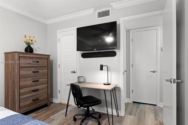 1125 NE 16th Pl 209, Fort Lauderdale, FL 33305