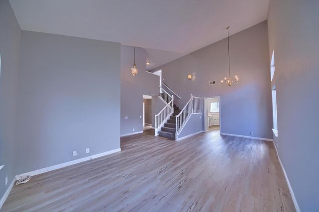 1900 Berryessa Dr, Modesto, CA 95358