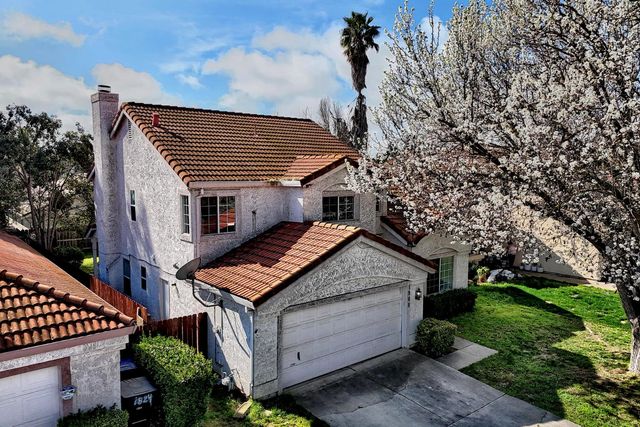 1900 Berryessa Dr, Modesto, CA 95358