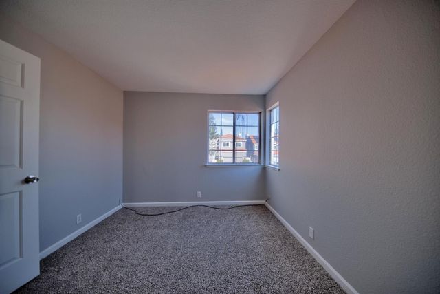 1900 Berryessa Dr, Modesto, CA 95358