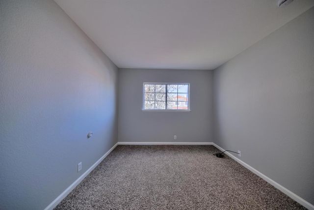 1900 Berryessa Dr, Modesto, CA 95358