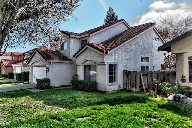 1900 Berryessa Dr, Modesto, CA 95358