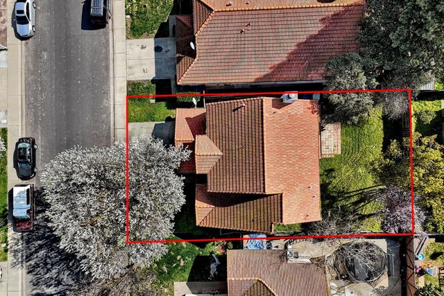 1900 Berryessa Dr, Modesto, CA 95358