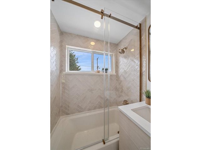 2651 Albion St, Denver, CO 80207