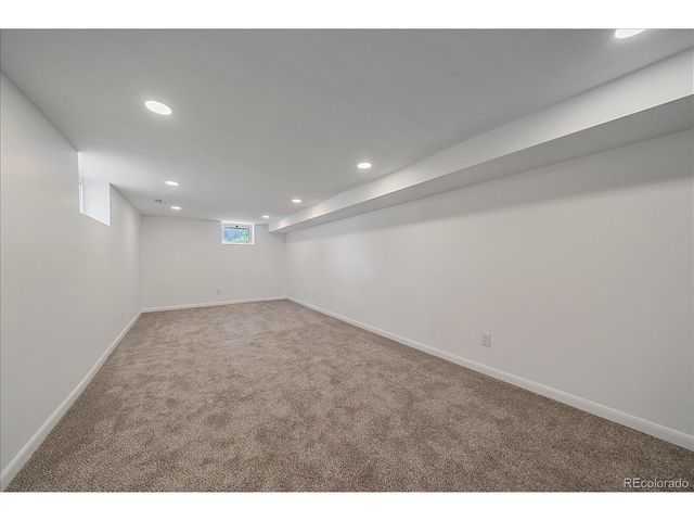 2651 Albion St, Denver, CO 80207