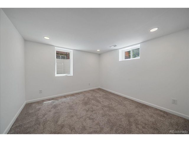 2651 Albion St, Denver, CO 80207