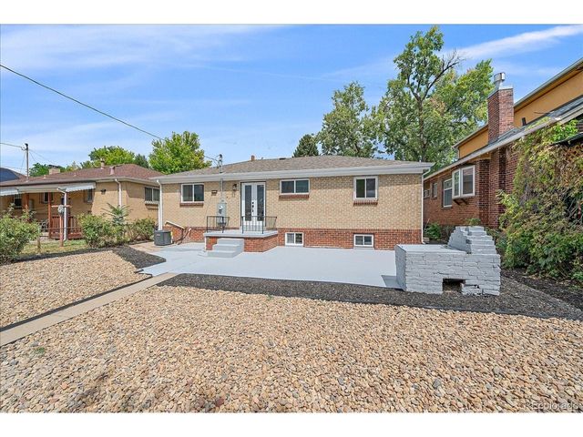 2651 Albion St, Denver, CO 80207