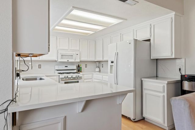 3501 Soda Canyon Dr, Ceres, CA 95307