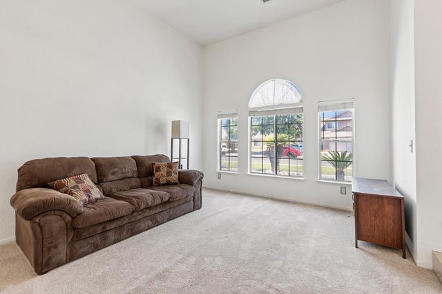 3501 Soda Canyon Dr, Ceres, CA 95307