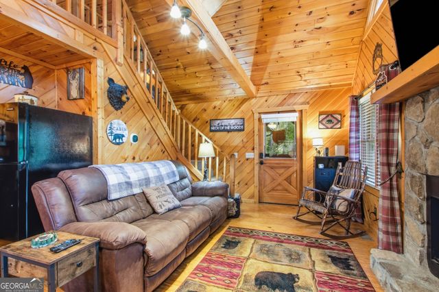 8 Waldheim Strasse Street, Helen, GA 30545