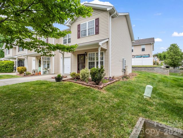 64 Lanceford Circle, Fletcher, NC 28732
