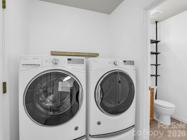 64 Lanceford Circle, Fletcher, NC 28732
