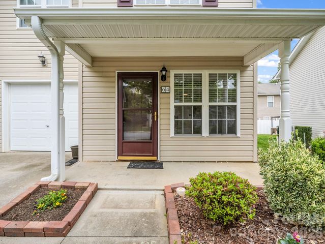 64 Lanceford Circle, Fletcher, NC 28732