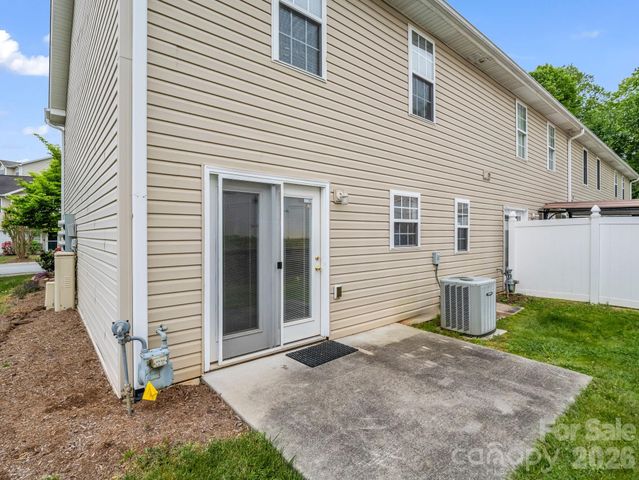64 Lanceford Circle, Fletcher, NC 28732