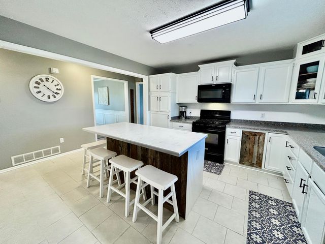 4011 Madira Drive, Somerset, KY 42503