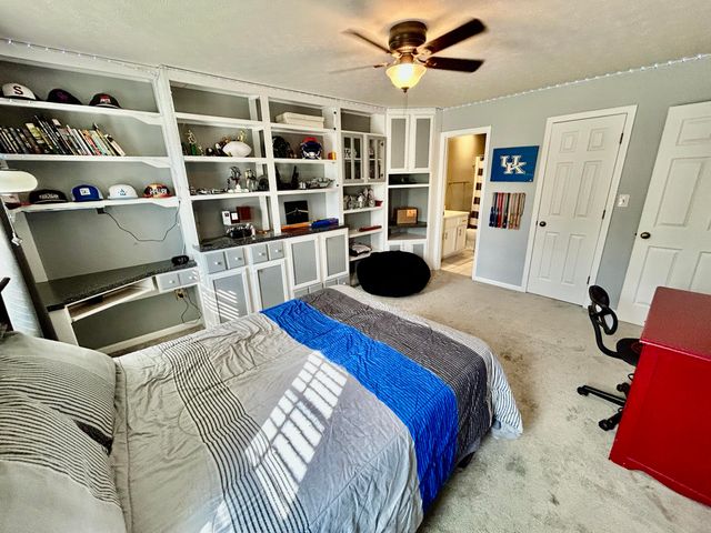 4011 Madira Drive, Somerset, KY 42503