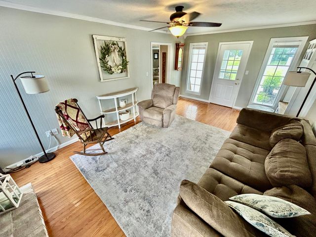 4011 Madira Drive, Somerset, KY 42503