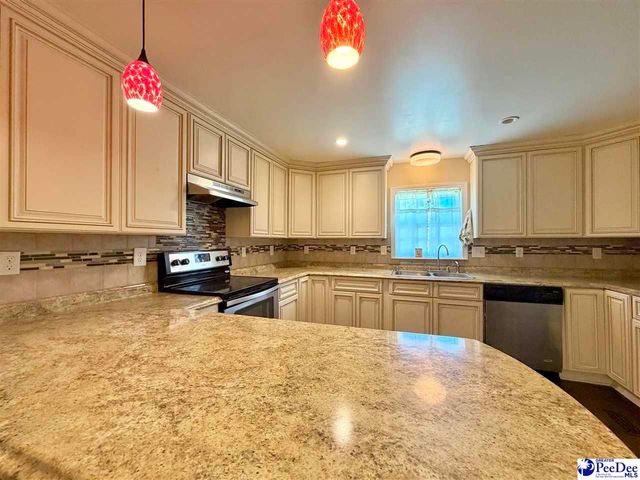 1719 Parkfield Rd, Scranton, SC 29591