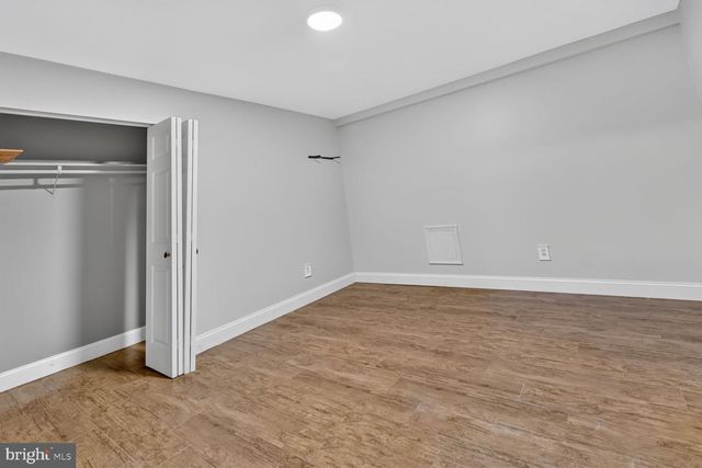 10101 WINDY KNOLL LN, Vienna, VA 22182