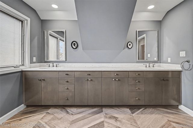 1592 Washington Boulevard, Birmingham, MI 48009