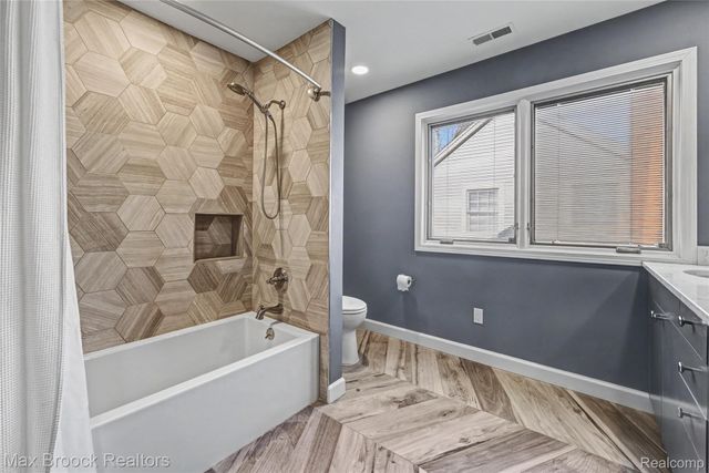 1592 Washington Boulevard, Birmingham, MI 48009