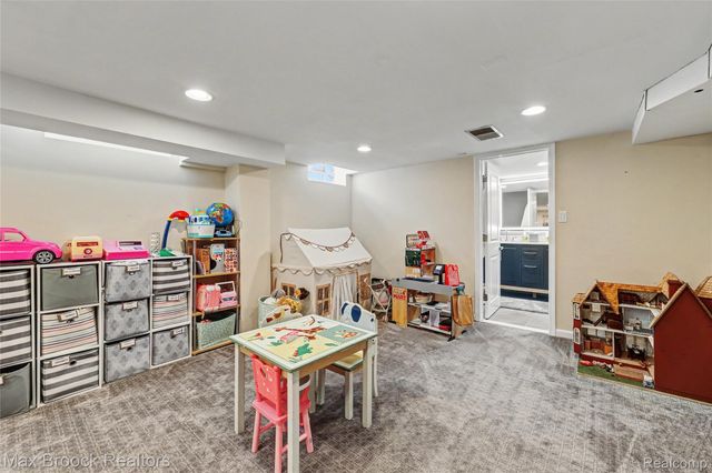 1592 Washington Boulevard, Birmingham, MI 48009