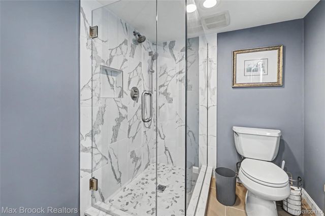 1592 Washington Boulevard, Birmingham, MI 48009