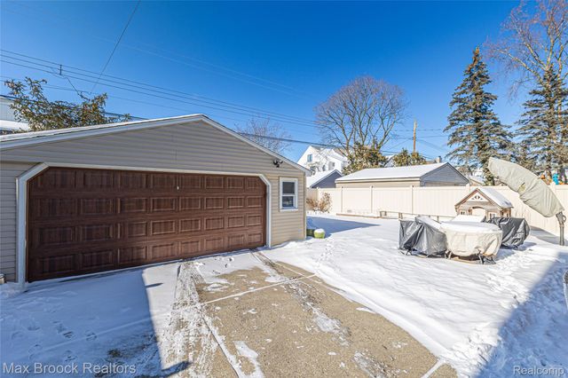 1592 Washington Boulevard, Birmingham, MI 48009