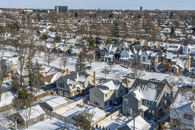 1592 Washington Boulevard, Birmingham, MI 48009