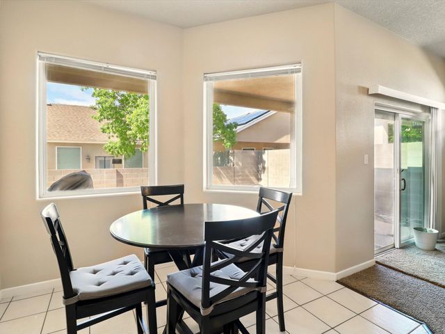 6208 CALLE VIZCAYA NW, Albuquerque, NM 87114