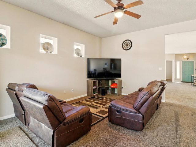 6208 CALLE VIZCAYA NW, Albuquerque, NM 87114