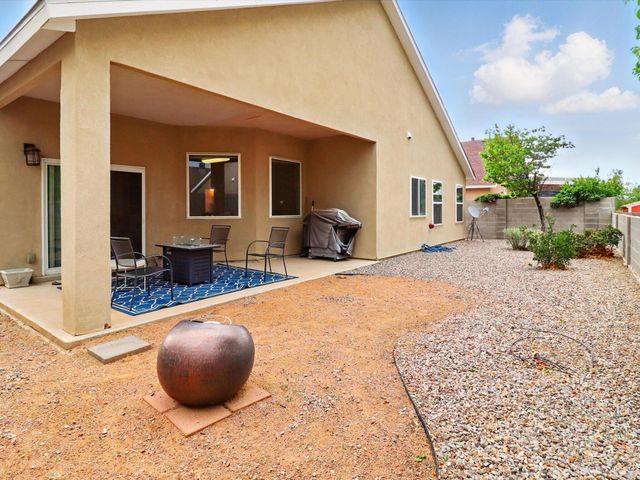 6208 CALLE VIZCAYA NW, Albuquerque, NM 87114