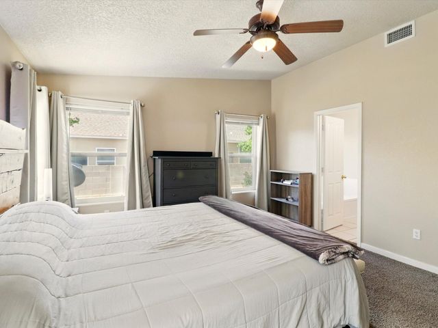 6208 CALLE VIZCAYA NW, Albuquerque, NM 87114